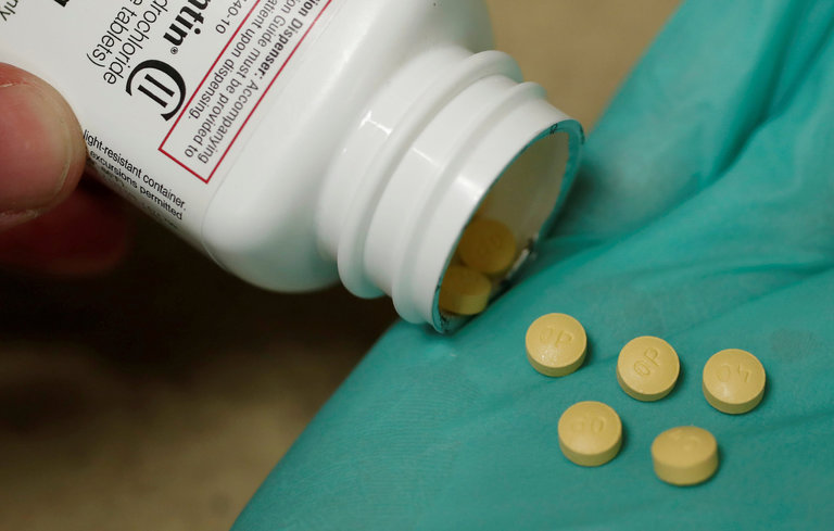 Opioid prescriptions fall after 2010 peak, C.D.C. report finds