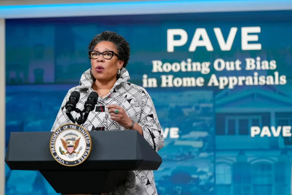 HUD unveils plan to help people with a criminal record find a place to live